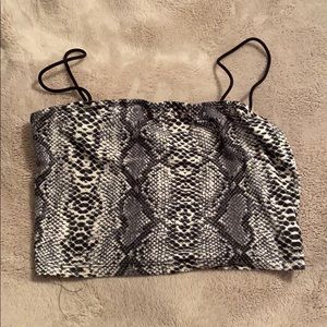 ❤️4 for $15❤️ crop top